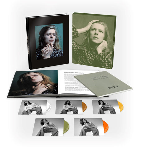 David Bowie - A Divine Symmetry (An Alternative Journey Through Hunky Dory) 4CD / Blu-ray